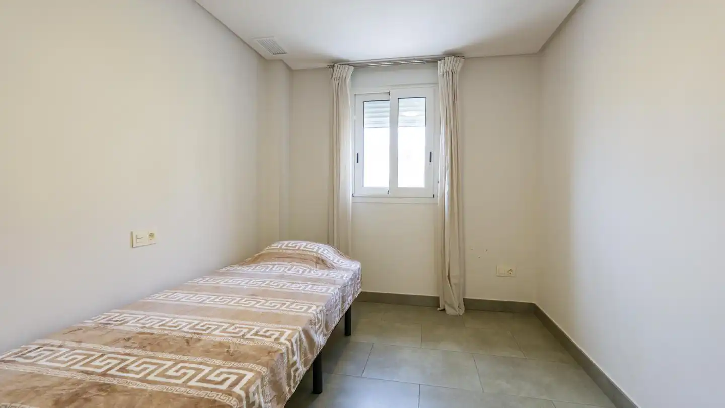 Habitación de Casa adosada en venta en Santa Pola con Aire acondicionado, Terraza y Trastero