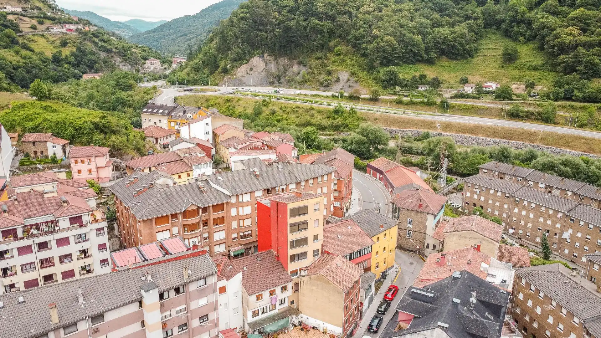 Vista exterior de Pis en venda en Aller amb Traster