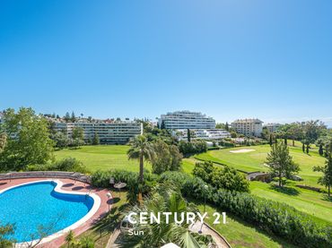 Apartament amb piscina en venda a Calle 18 A 18b