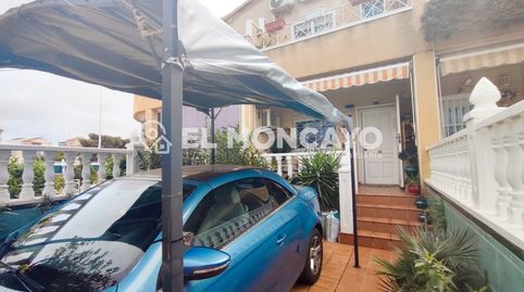 Foto 2 de Casa adosada en venda a Zona Carrefour - Urbanizaciones, Torrevieja