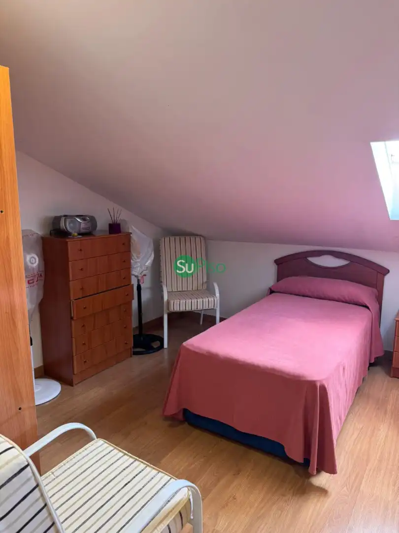 Dormitori de Casa adosada en venda en Illescas amb Calefacció, Jardí privat i Piscina
