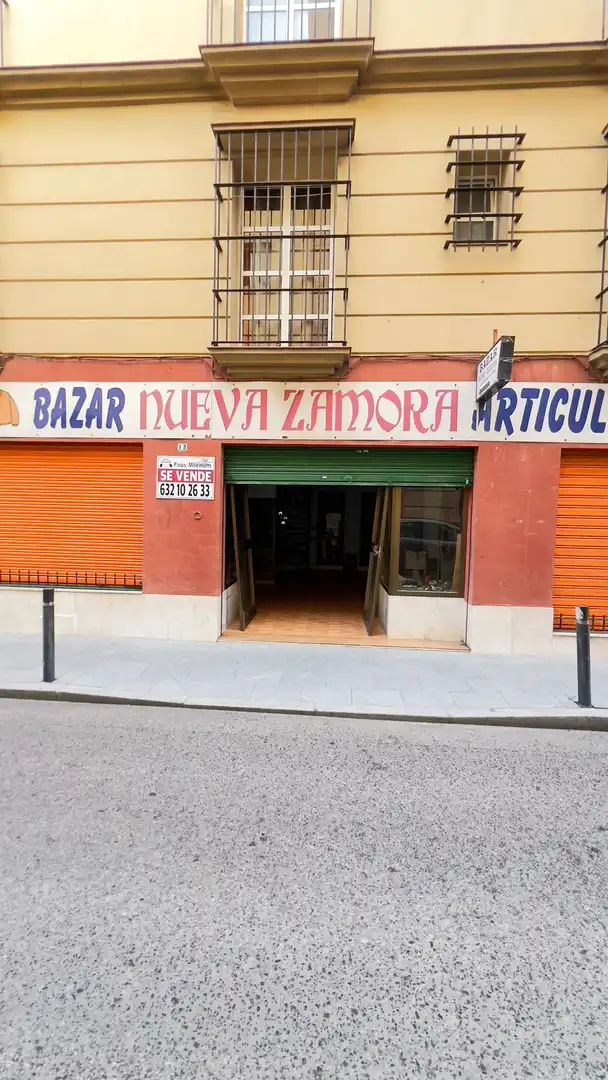 Local comercial en venta en Calle José Santacana, imagen 3