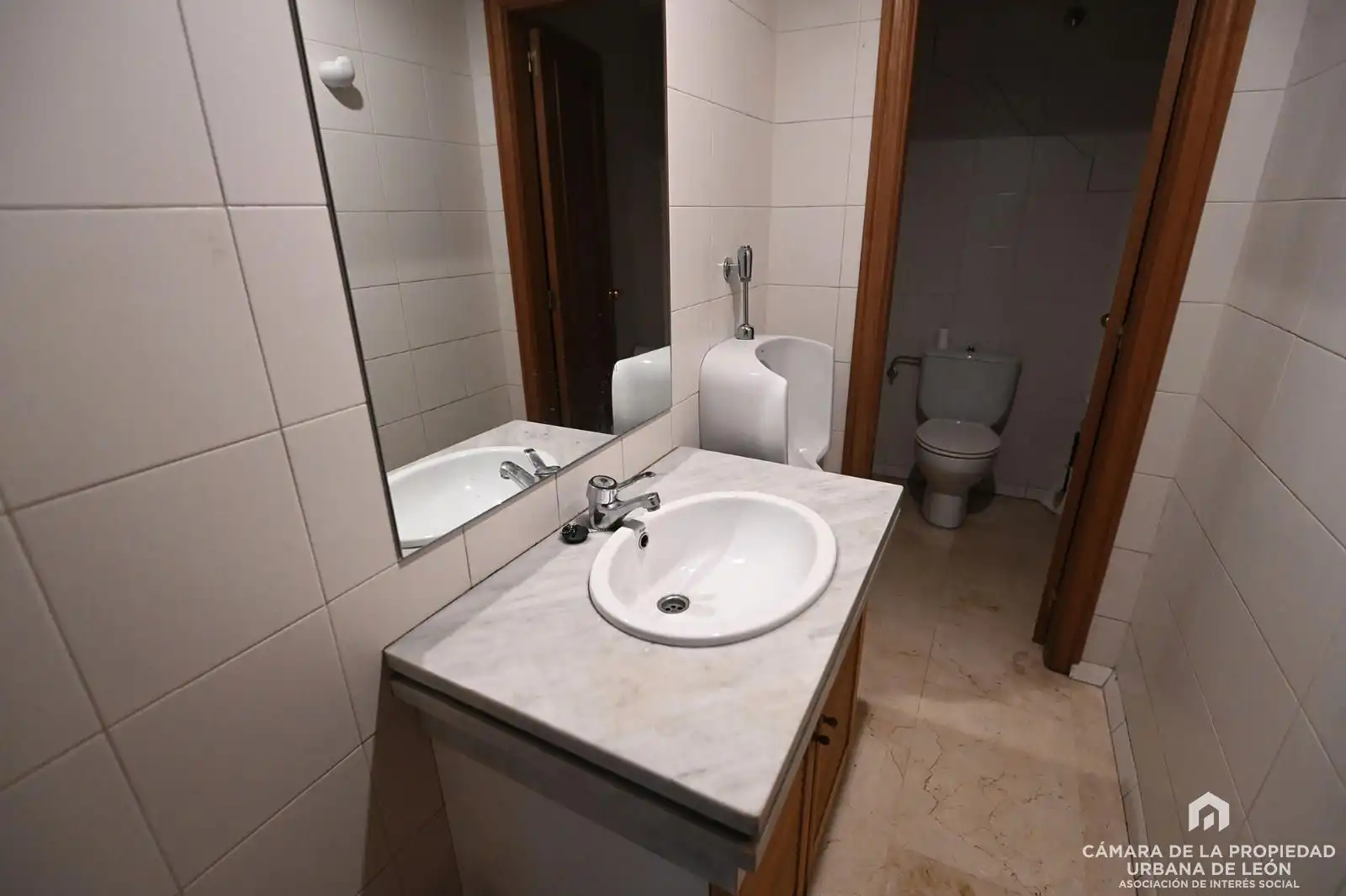 Local comercial en venda a MURILLO, imagen 9