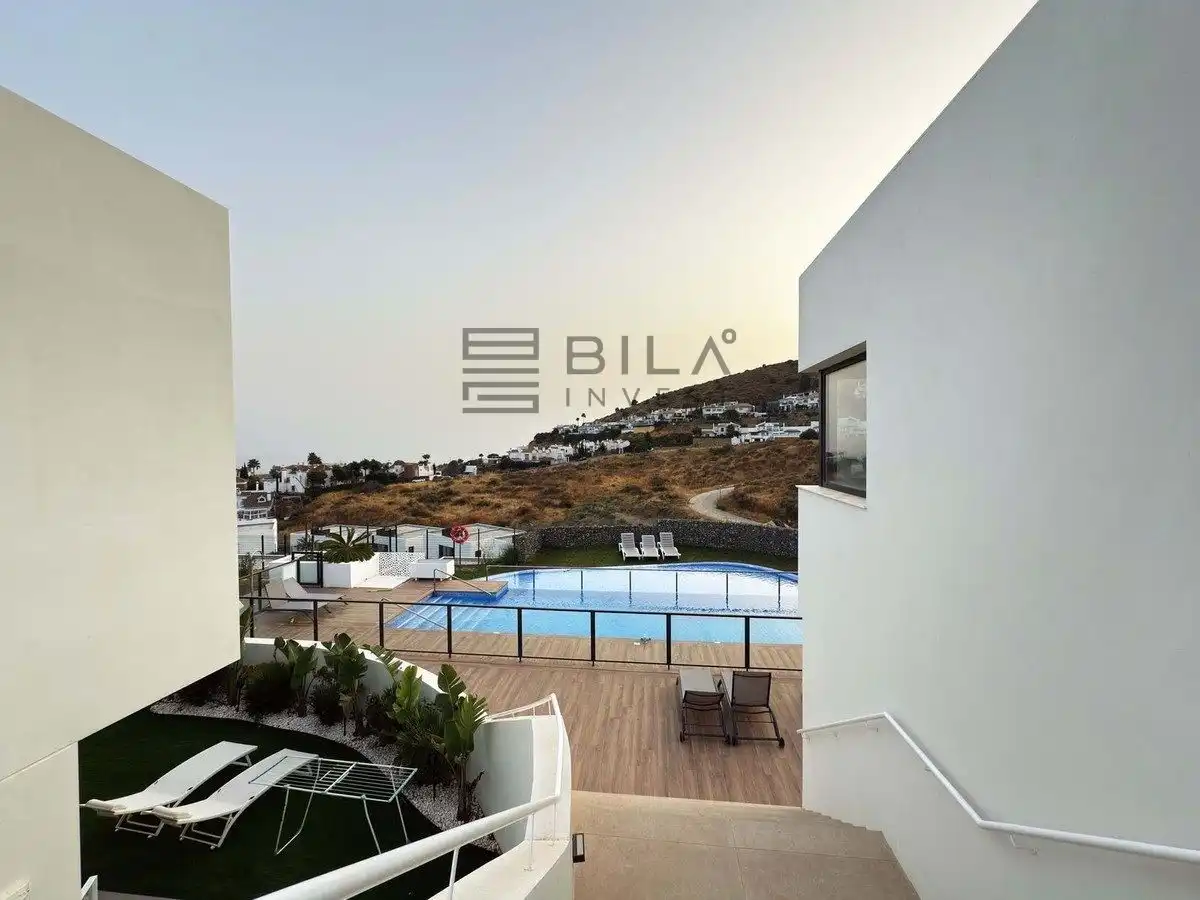 Adosado con piscina en venta en Orfebres, imagen 7