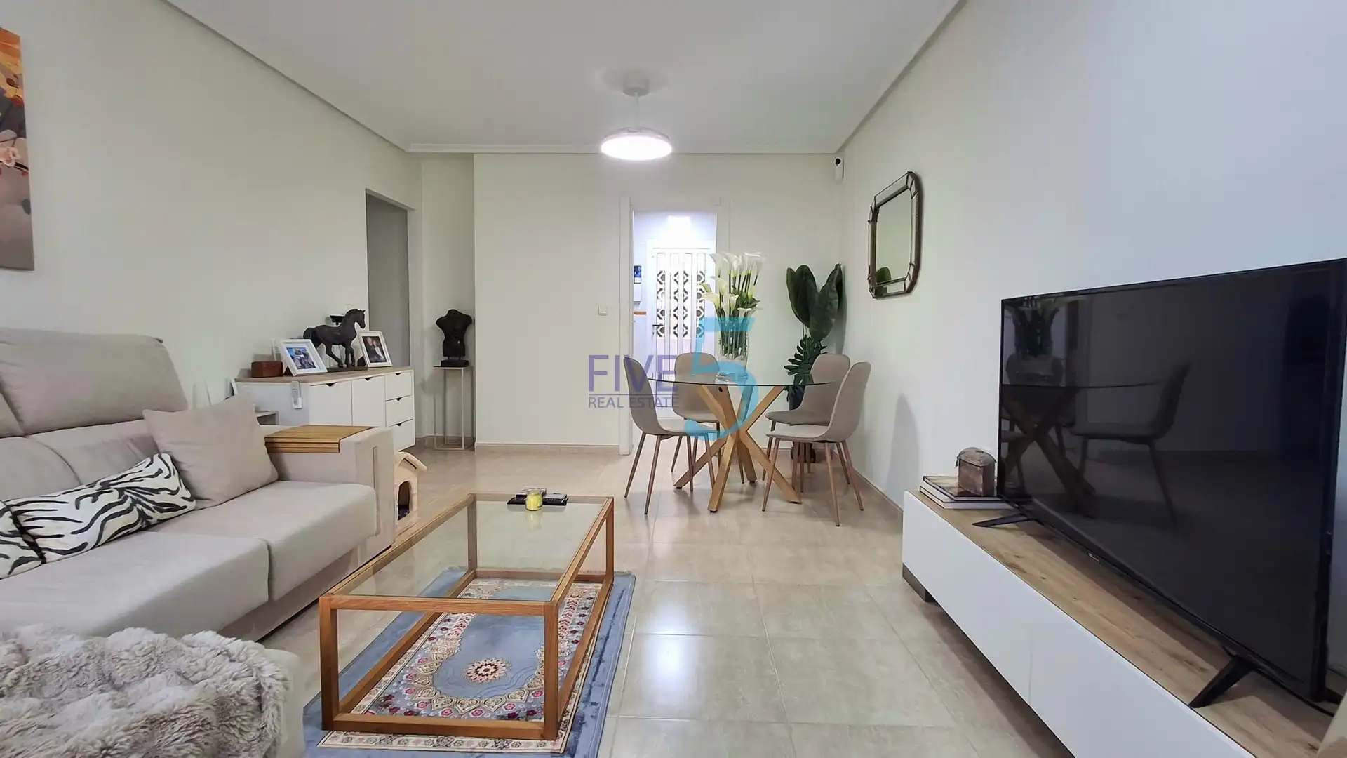 Piso con piscina en venta en Los Arenales del Sol, imagen 3