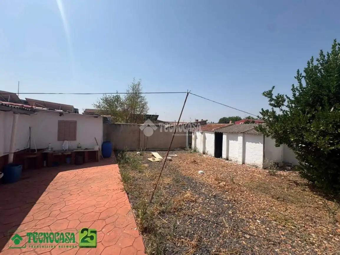 Casa adosada en venda en Piedrabuena