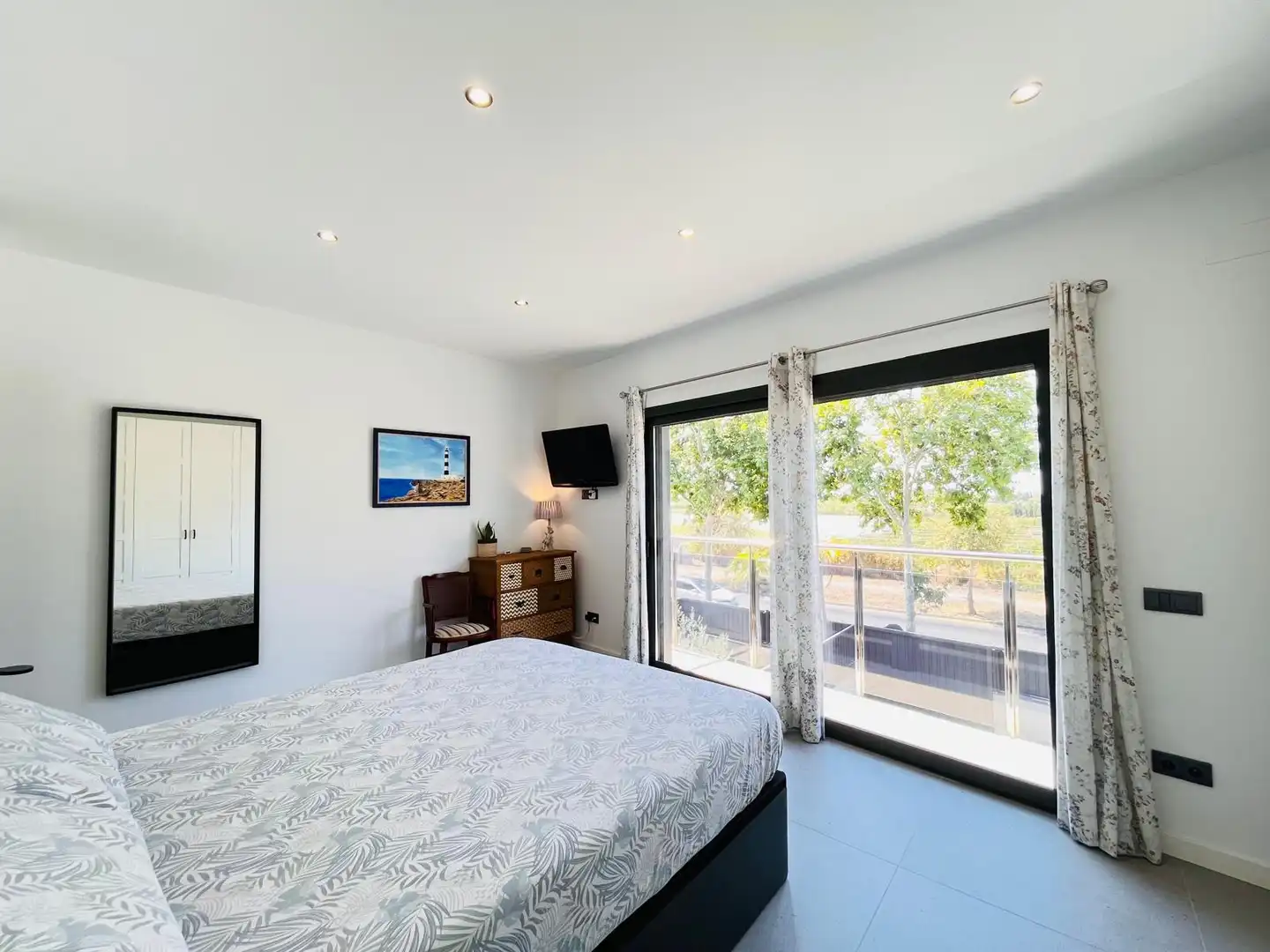Bedroom of Detached homes for sale in Vilanova i la Geltrú  with Heating, Private garden and Swimming Pool