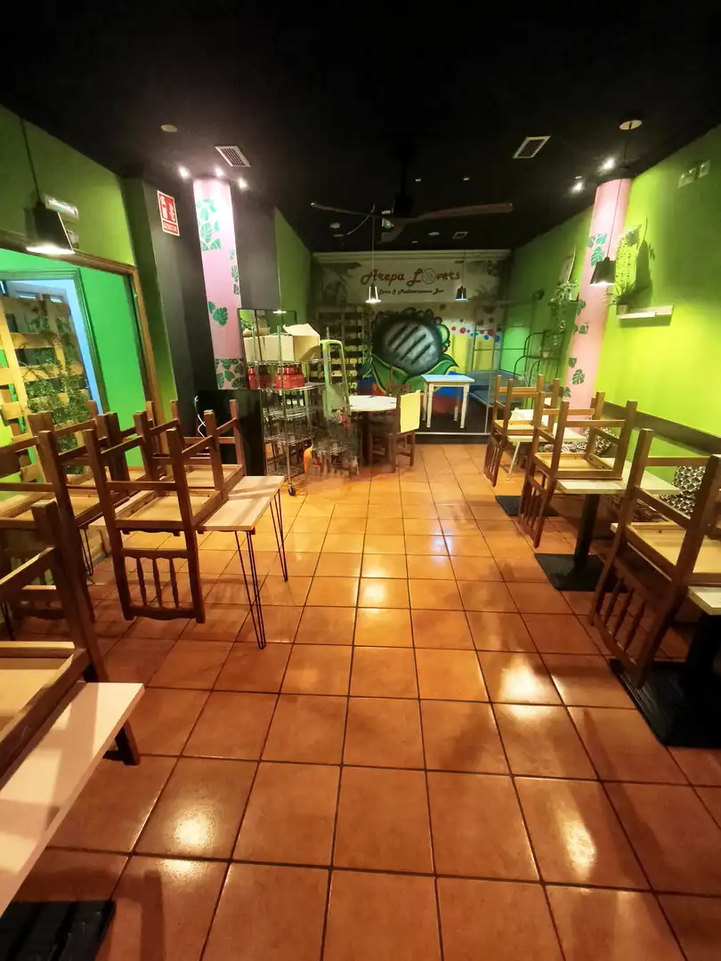 Local comercial en venda a San Mamés - La Palomera, imagen 3