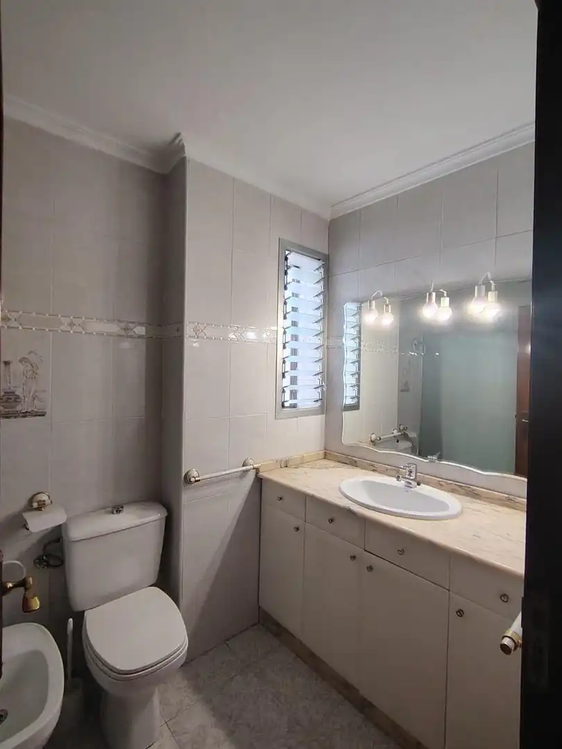 Bathroom of Flat for sale in Mislata  with Air Conditioner