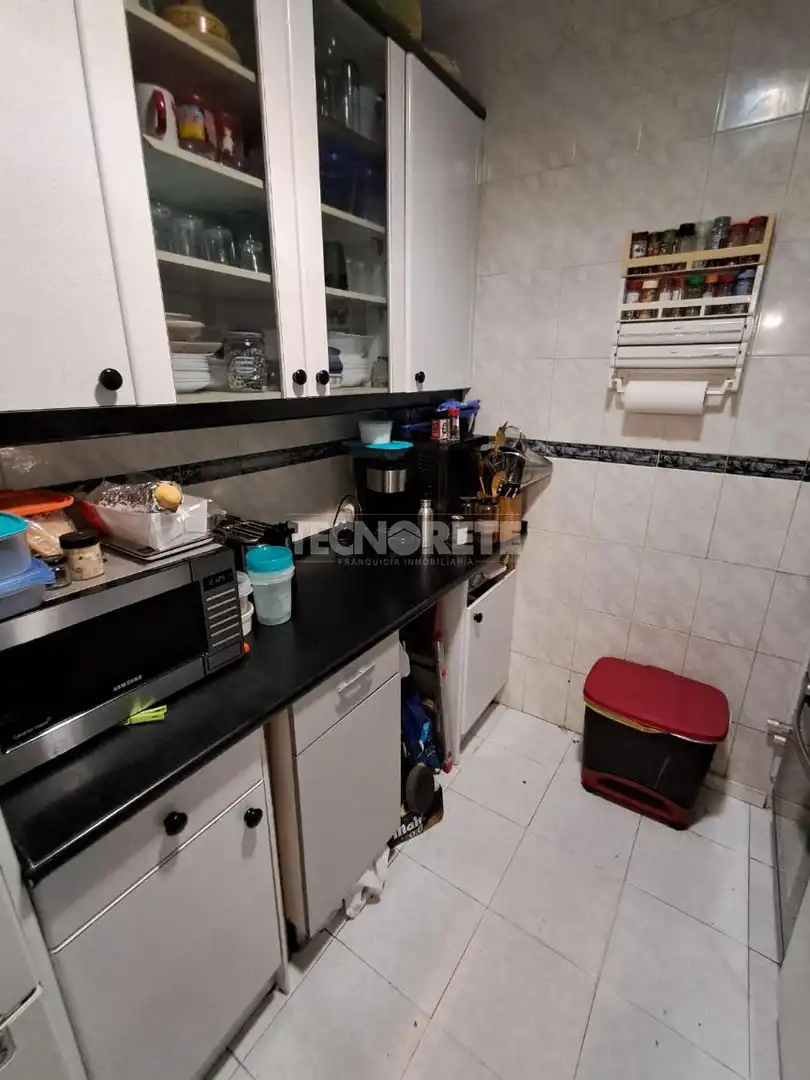 Cuina de Pis en venda en Madrid amb Aire condicionat i Balcó