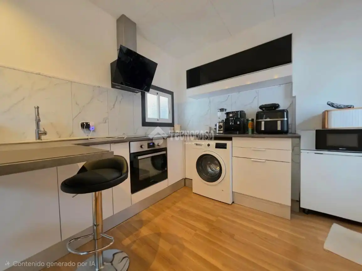 Cocina de Piso en venta en Santa Coloma de Gramenet con Aire acondicionado, Parquet y Terraza