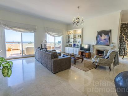 Living room of Single-family semi-detached for sale in Málaga Capital  with Air Conditioner, Private garden and Terrace