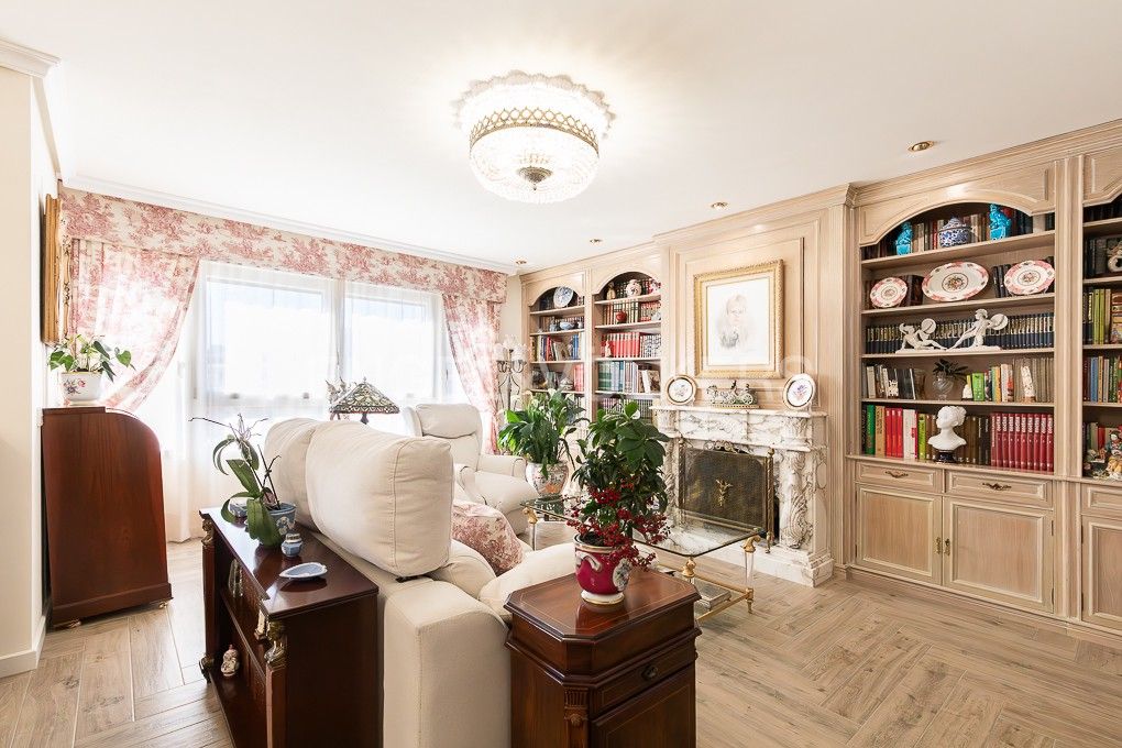 Sala d'estar de Apartament en venda en  Valencia Capital amb Aire condicionat, Calefacció i Parquet