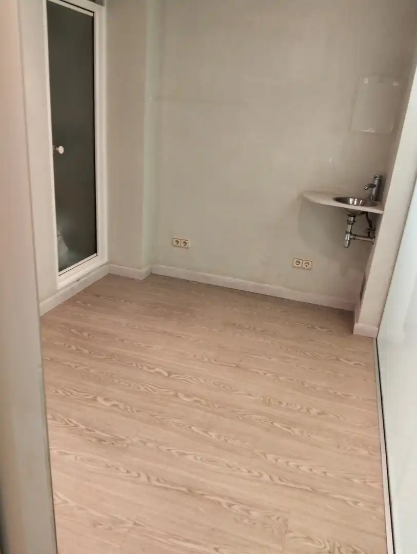 Bedroom of Commercial properties for rent in Girona  with Air Conditioner