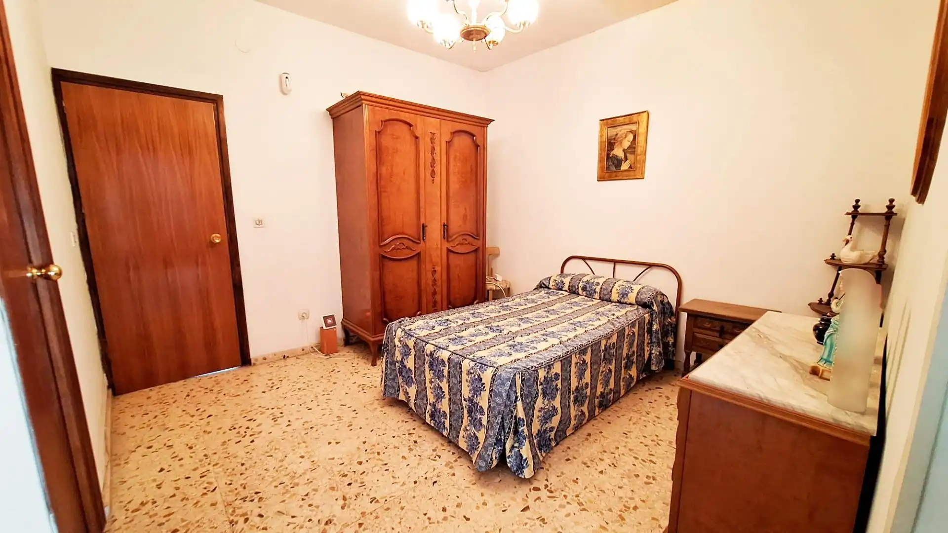 Dormitori de Casa o xalet en venda en Córdoba amb Terrassa i Traster