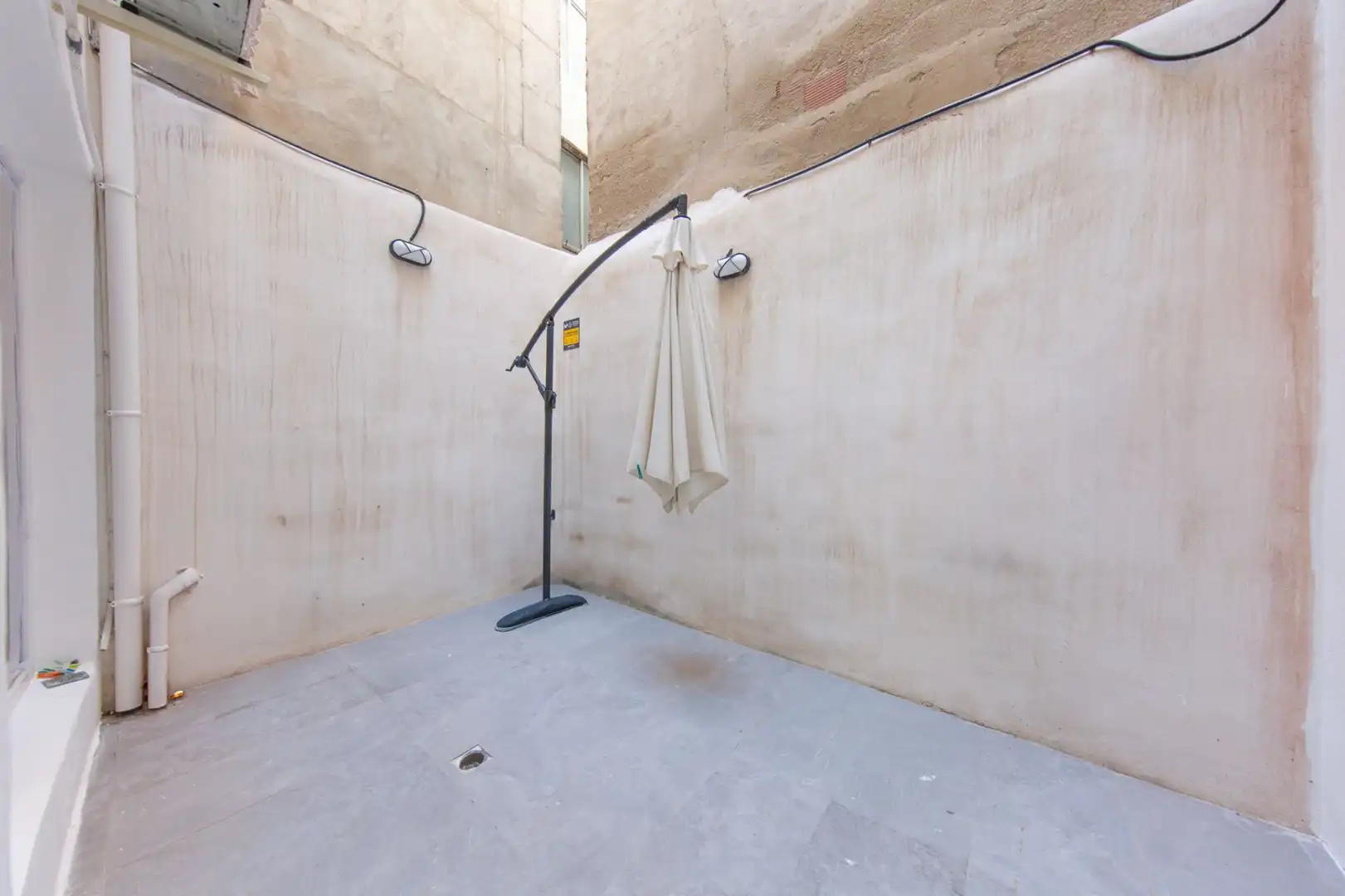 Terrasse von Wohnung zum Verkauf in Alicante / Alacant mit Klimaanlage, Heizung und Abstellraum