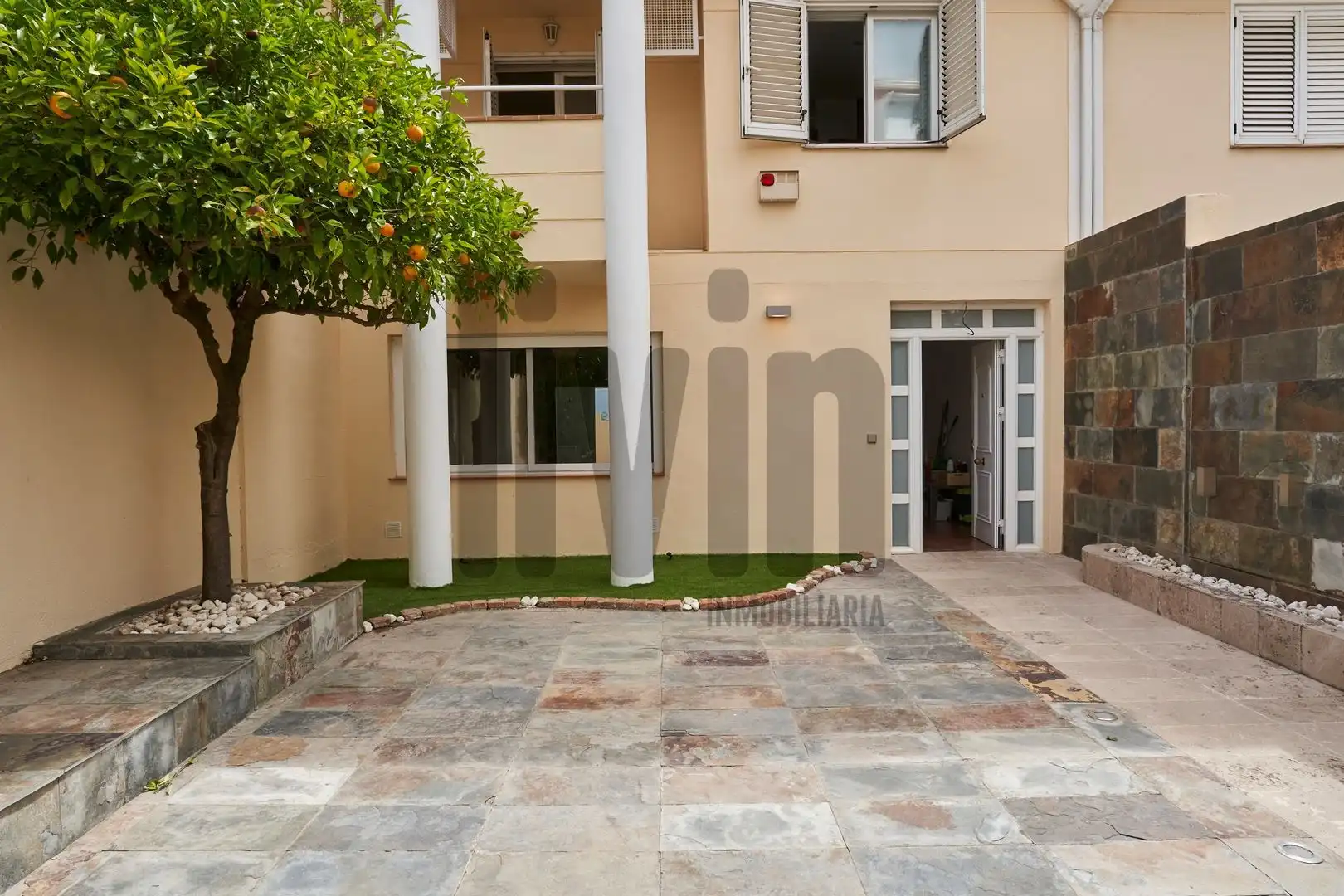 Garden of Houses for sale in Jaén  with Air Conditioner, Heating and Terrace
