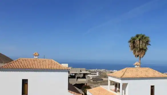Vista exterior de Casa adosada en venta en Arona con Jardín privado, Terraza y Horno