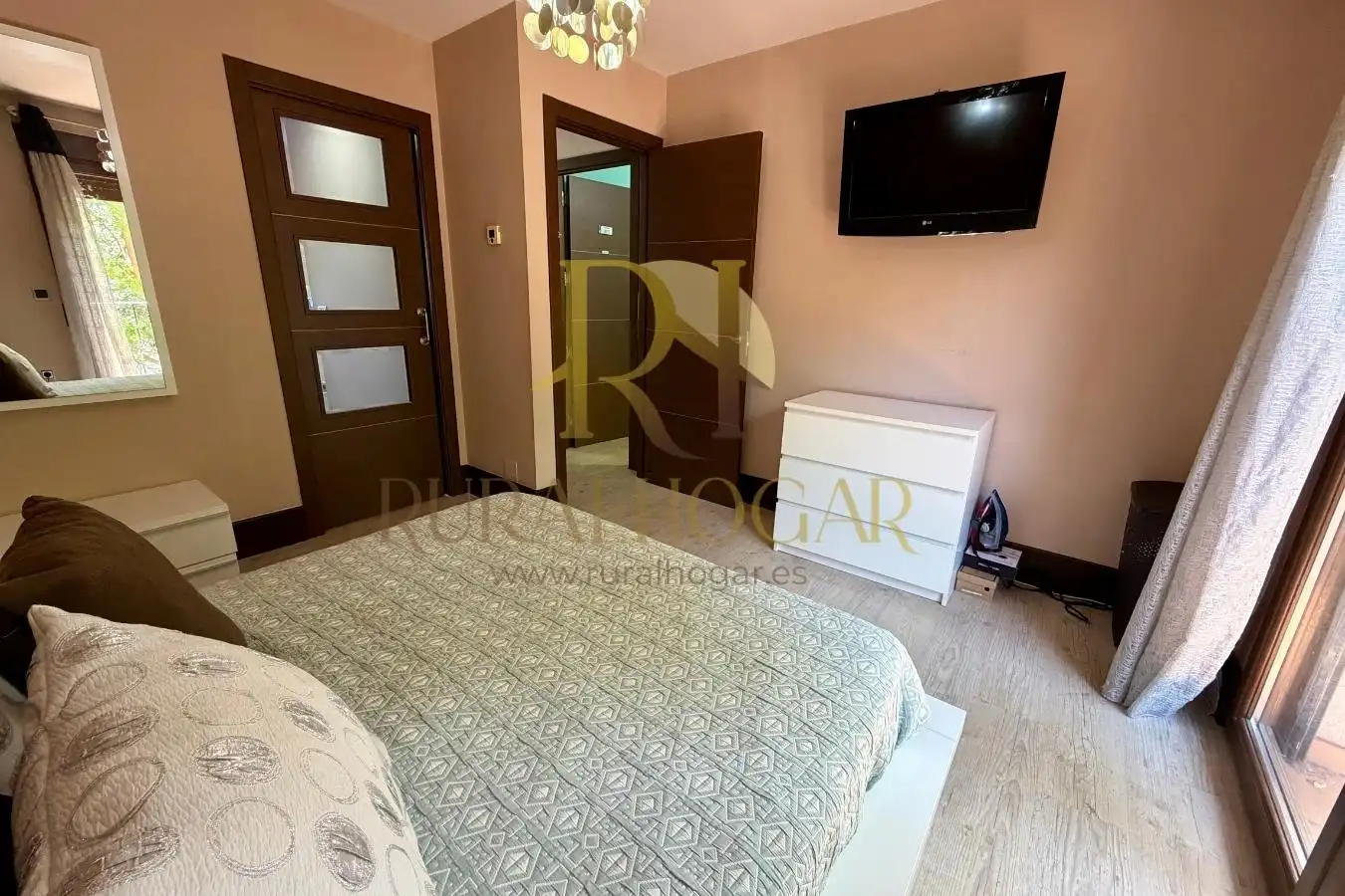 Dormitori de Casa o xalet en venda en Molina de Aragón amb Calefacció, Jardí privat i Terrassa