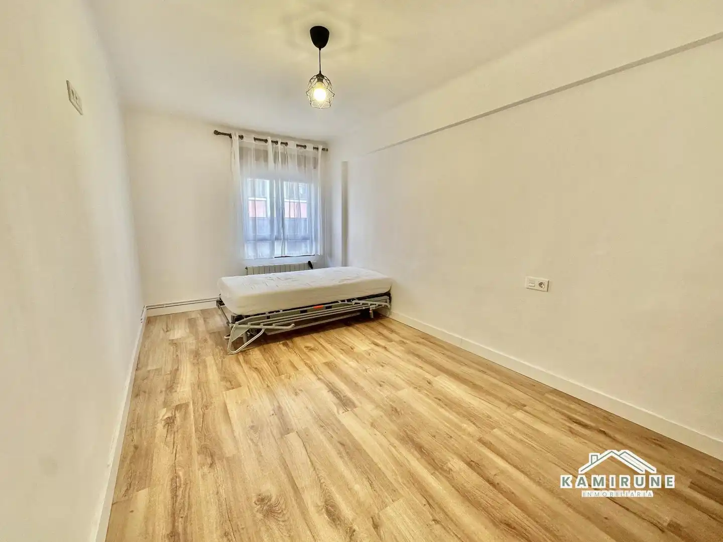 Habitación de Piso en venta en Bilbao  con Calefacción, Terraza y Trastero