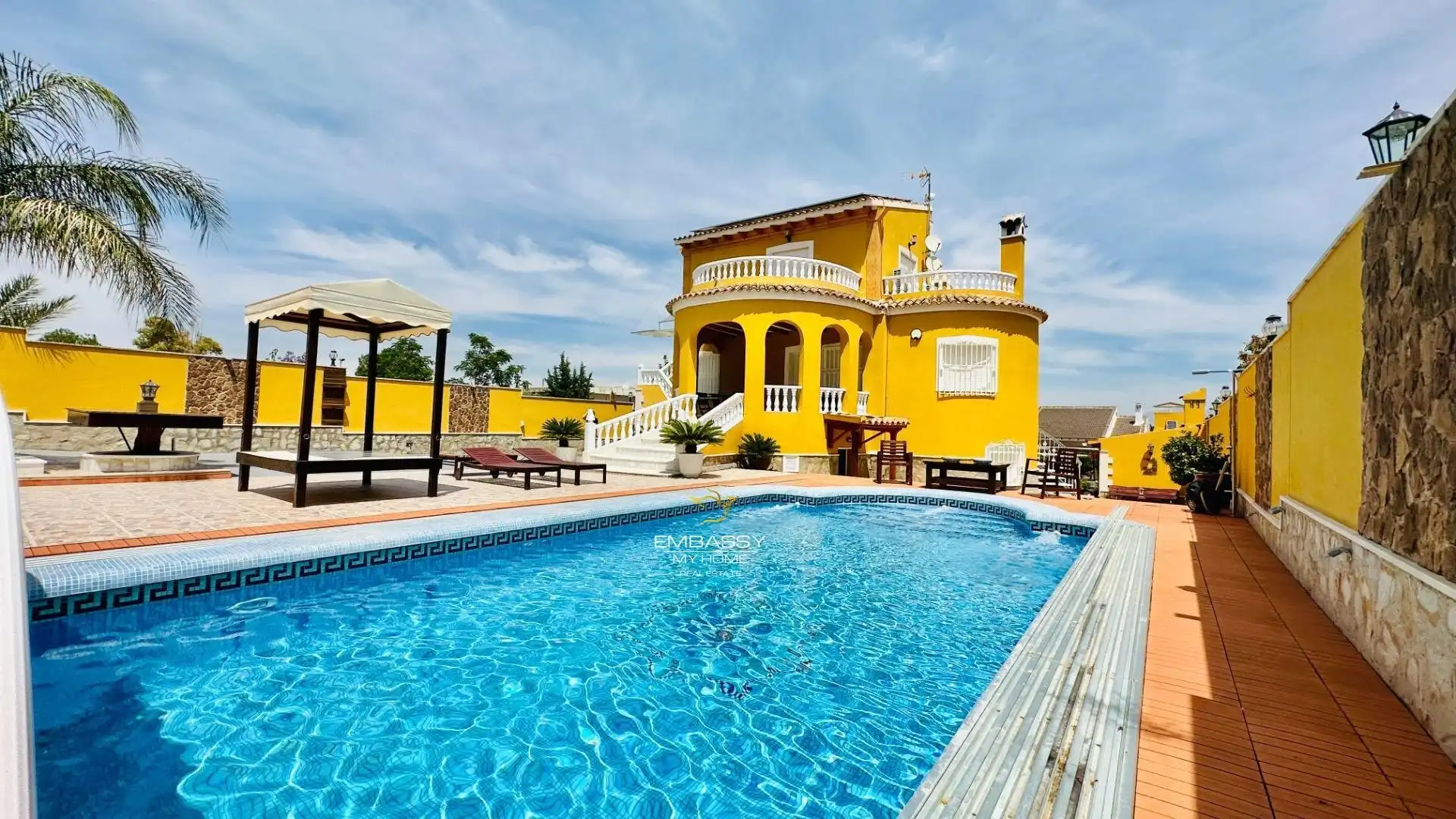 Vista exterior de Casa o chalet en venta en Orihuela con Calefacción, Jardín privado y Terraza