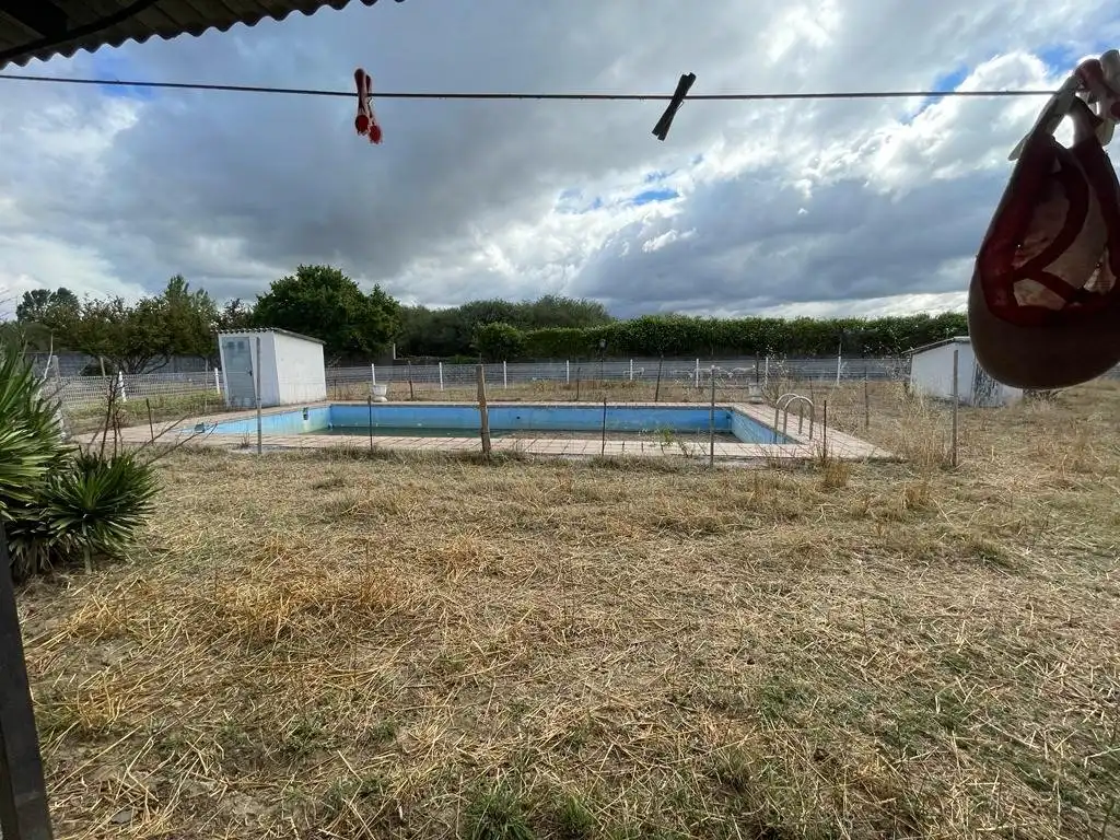 Piscina de Residencial en venta en Carracedelo