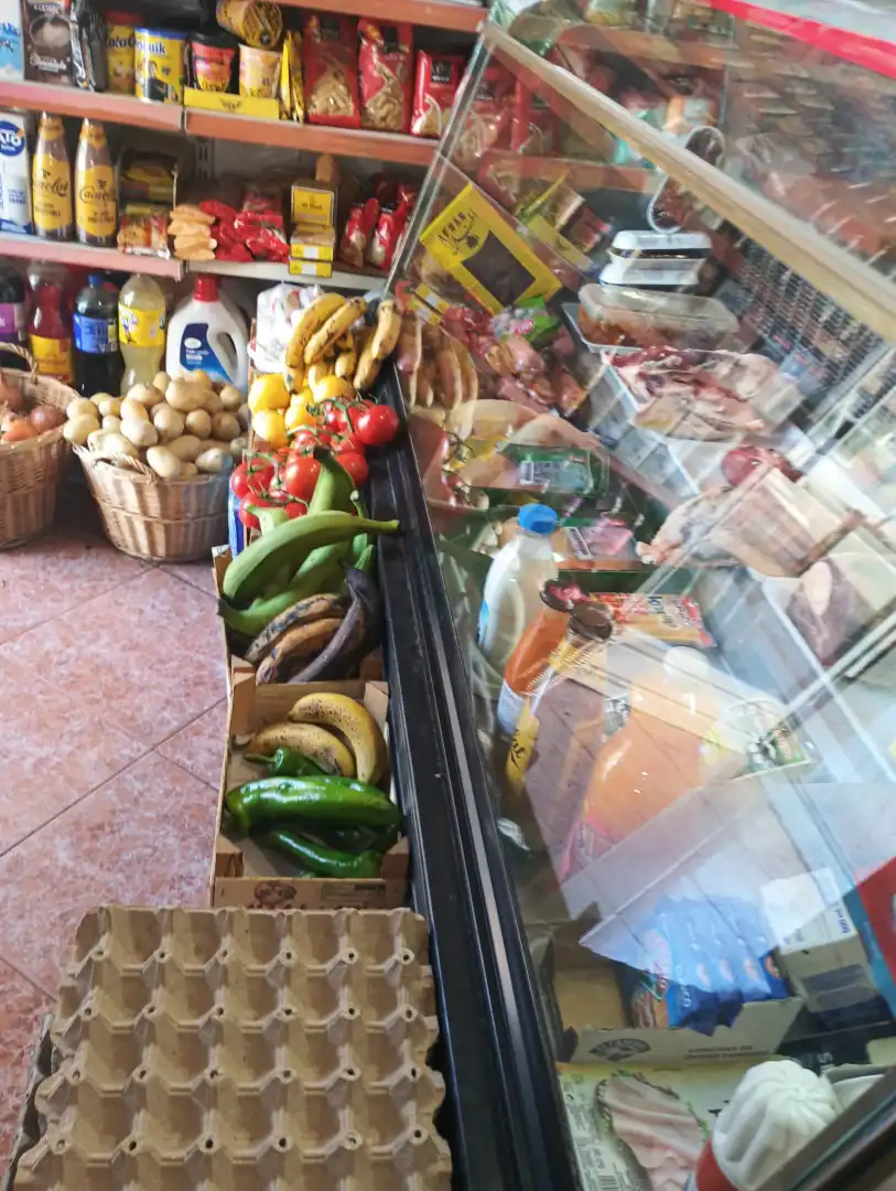 Local en traspaso en Badalona con Amueblado