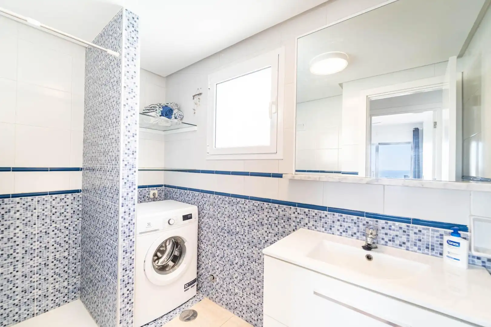 Bathroom of Apartments for sale in Arguineguín