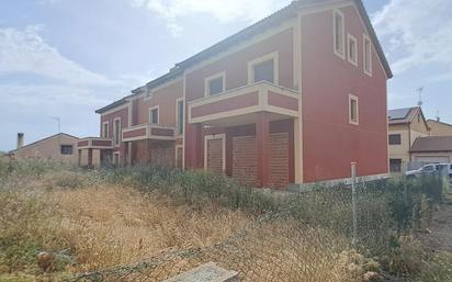 Single-family semi-detached for sale in Hontanares de Eresma