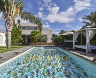 Piscina de Casa o xalet en venda en Elche / Elx amb Aire condicionat, Terrassa i Piscina