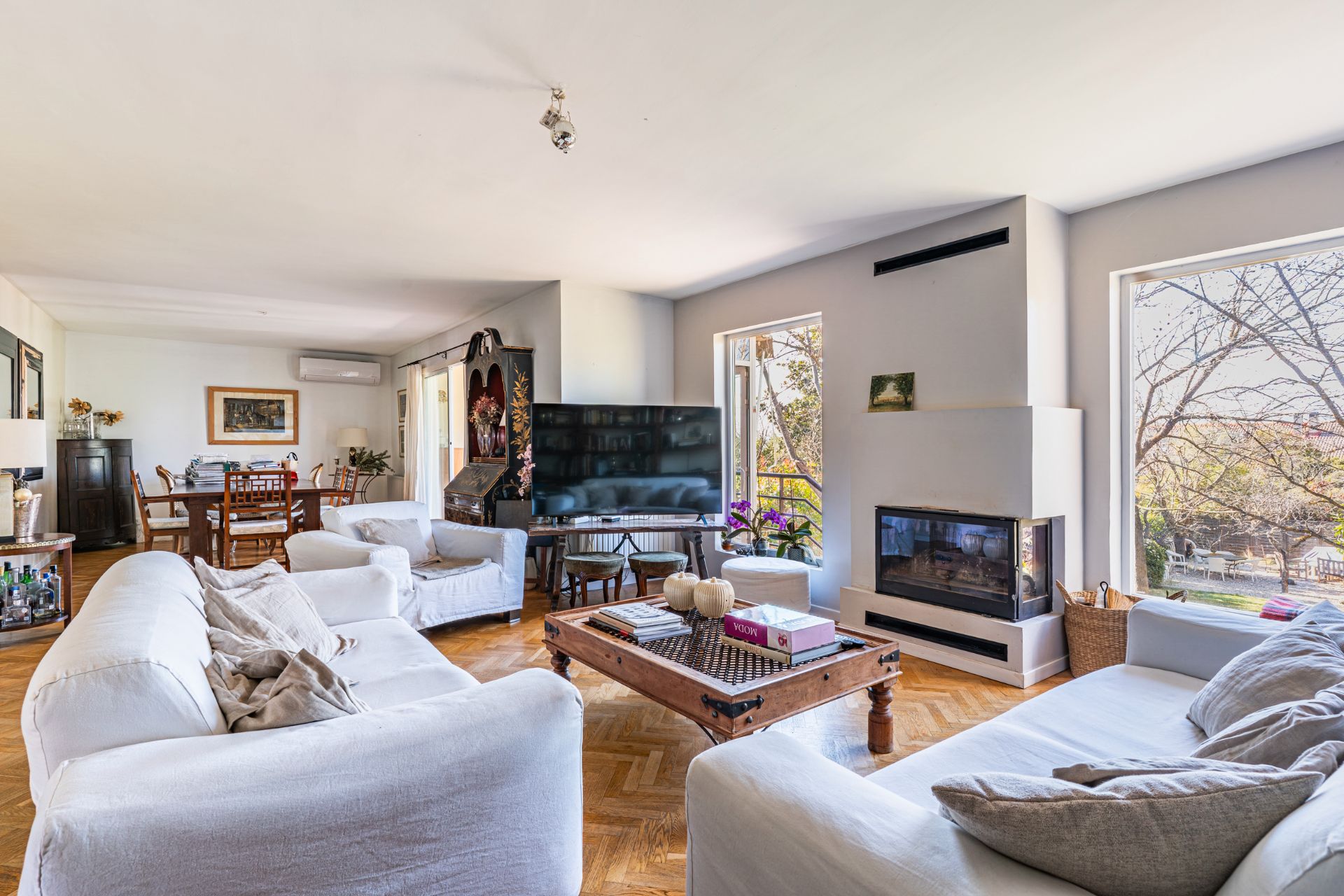 Sala de estar de Casa adosada en venta en Las Rozas de Madrid con Aire acondicionado, Calefacción y Jardín privado