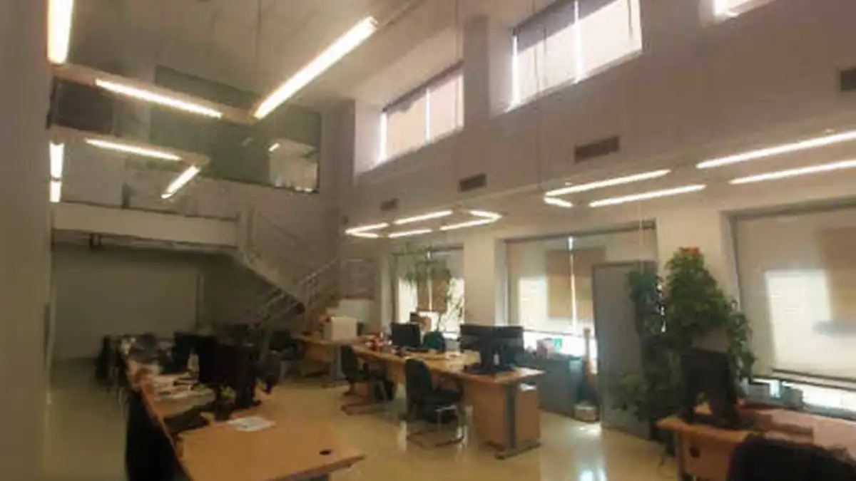 Local en venta en OSCAR ESPLÁ, 4, Ensanche - Diputación