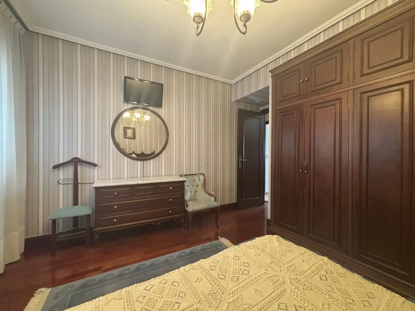 Habitación de Piso en venta en Basauri  con Calefacción, Amueblado y Balcón