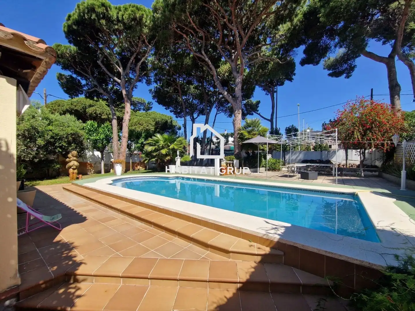 Garden of Houses for sale in Castelldefels  with Air Conditioner, Heating and Private garden