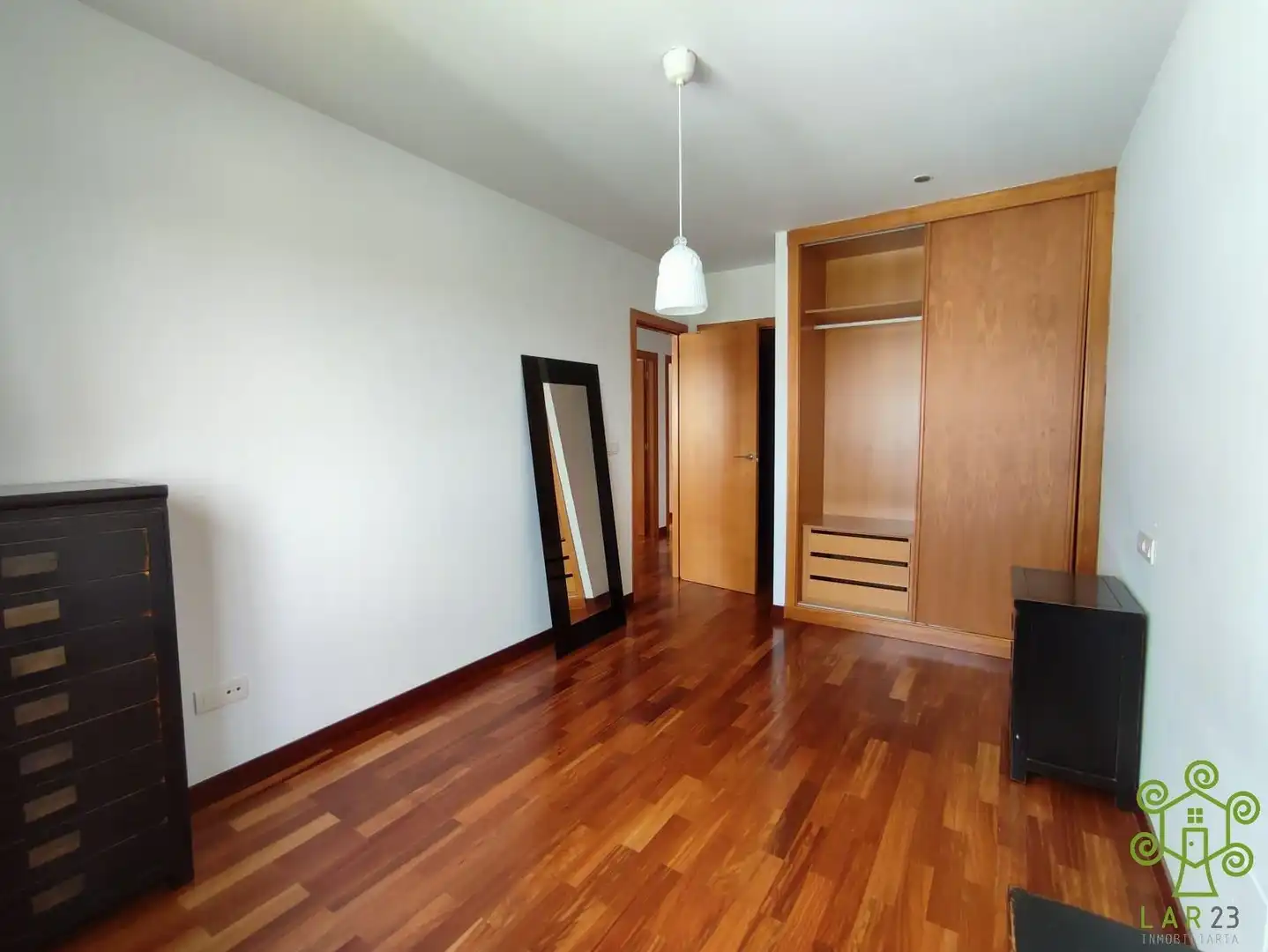 Bedroom of Flat for rent in Oleiros  with Heating, Parquet flooring and Furnished