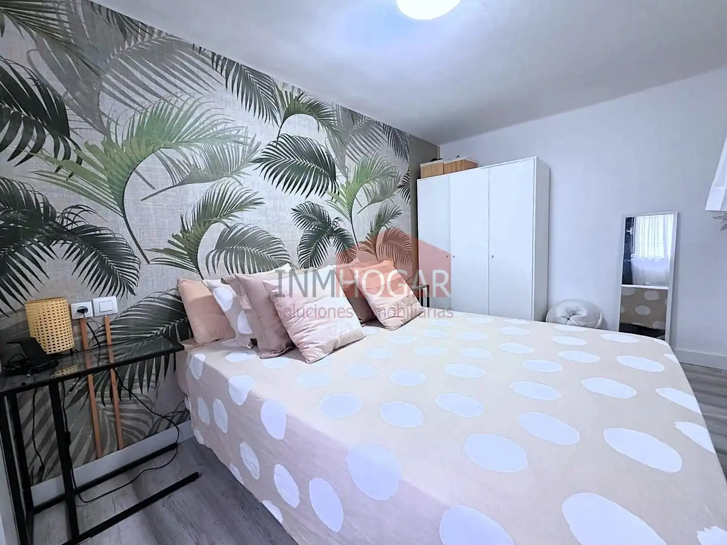 Dormitori de Apartament en venda en Ávila amb Calefacció i Moblat
