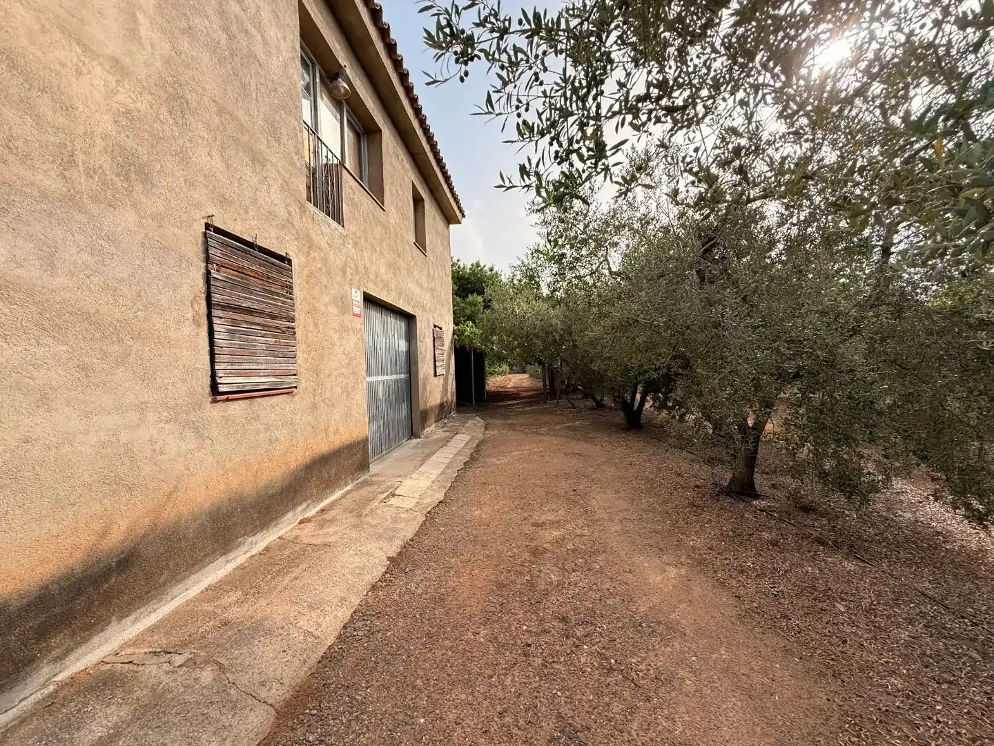Vista exterior de Finca rústica en venda en Vinyols i els Arcs amb Moblat