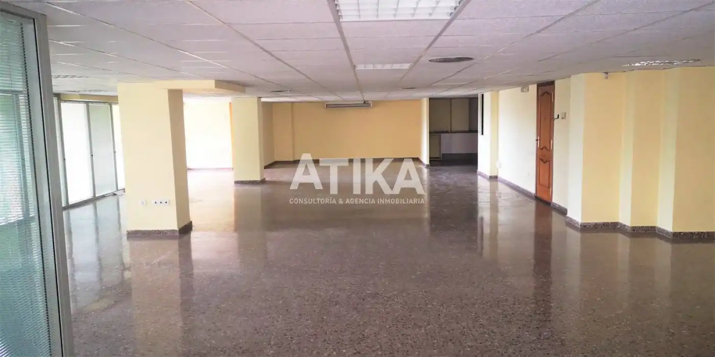 Business premises to rent in Sant Josep - Zona Hospital, imagen 9