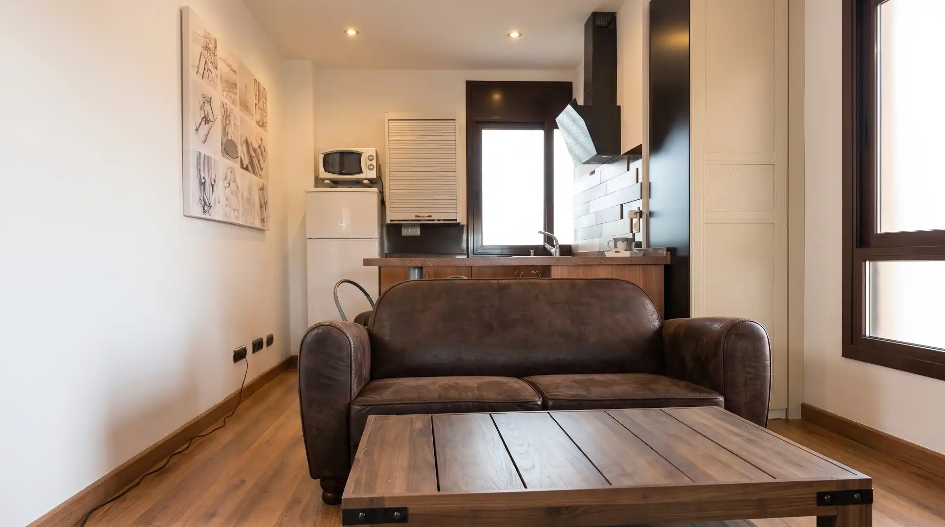 Sala d'estar de Casa o xalet en venda en Viladecans amb Jardí privat, Terrassa i Piscina