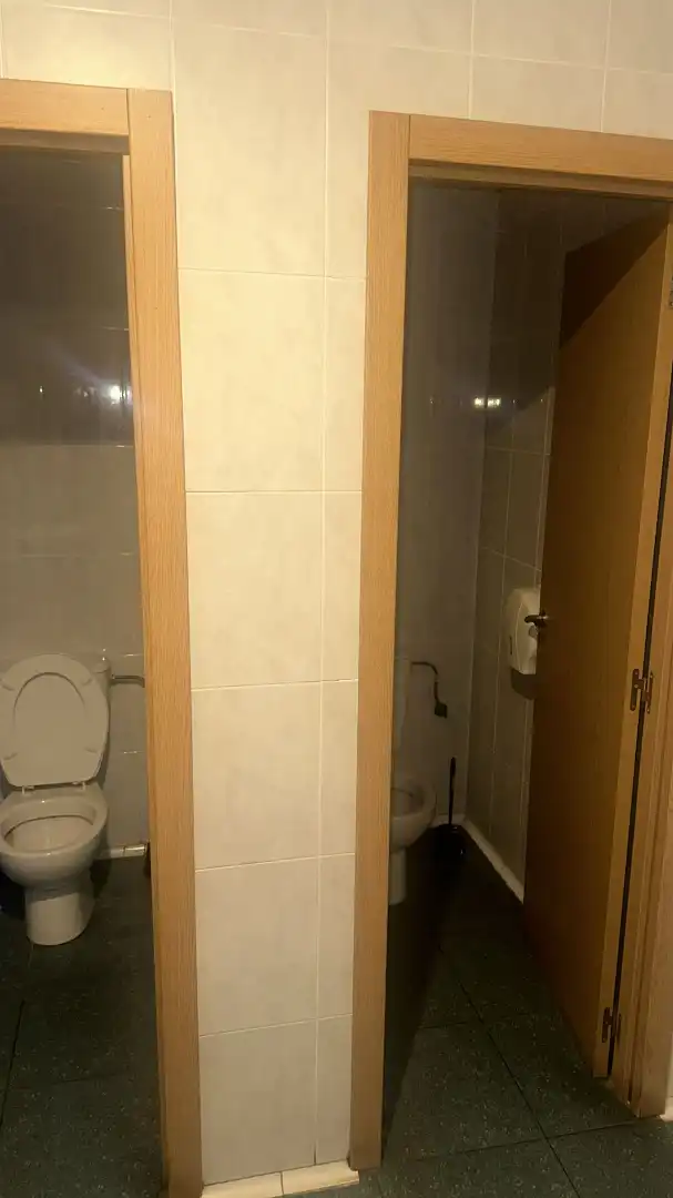Baño de Local en traspaso en Picassent con Aire acondicionado, Calefacción y Terraza