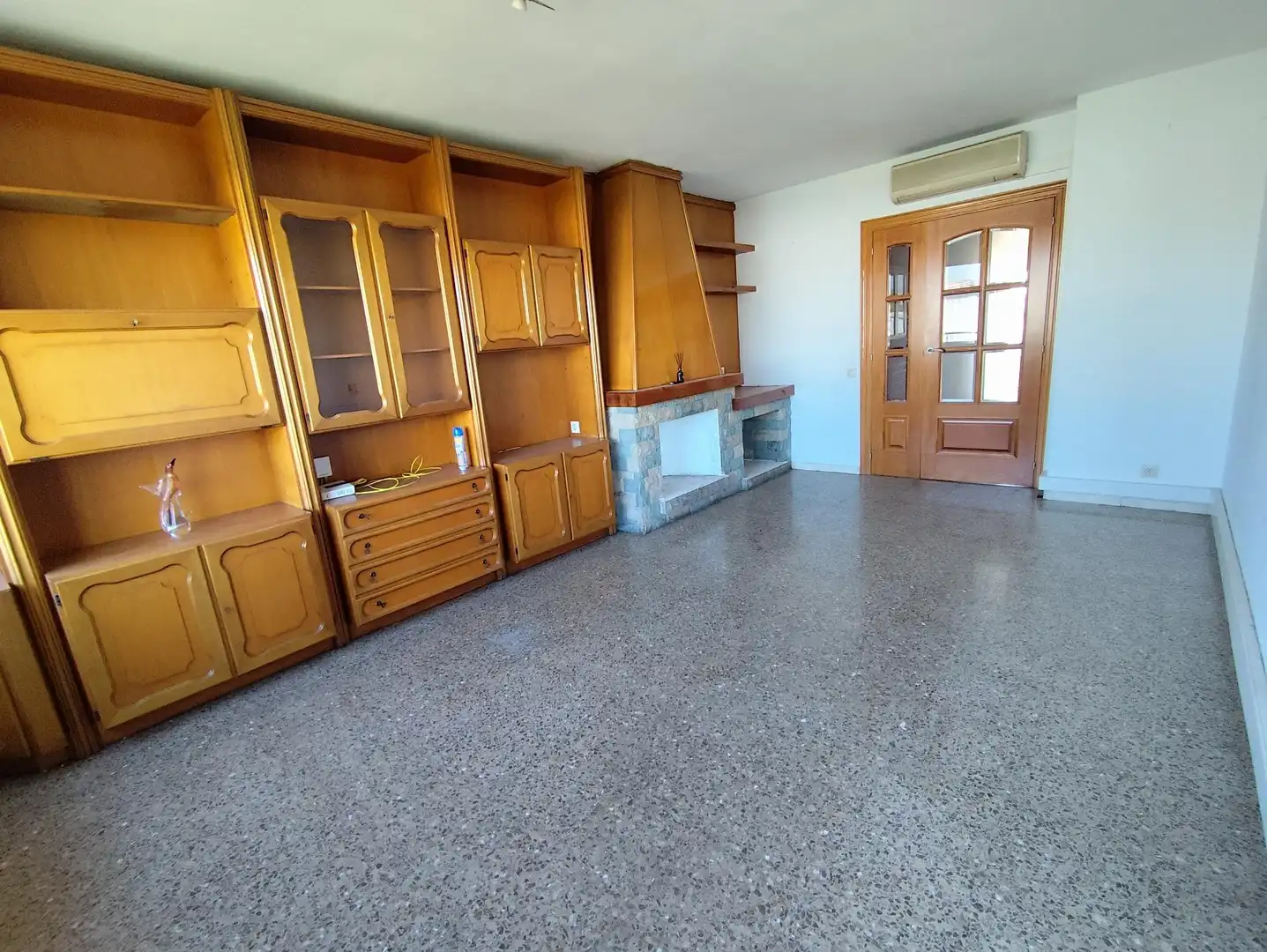 Wohnzimmer von Dachboden zum Verkauf in Sabadell mit Klimaanlage, Heizung und Terrasse