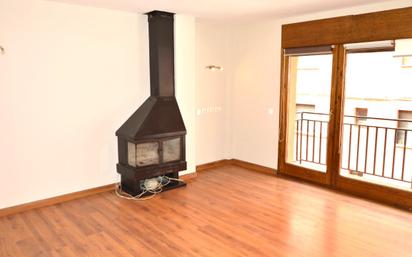 Living room of Apartment for sale in Puigcerdà  with Terrace and Balcony