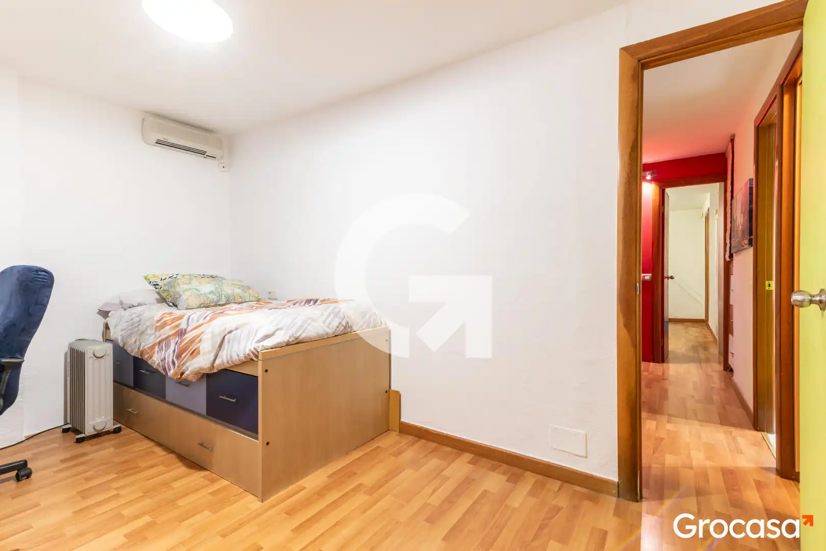 Schlafzimmer von Wohnung zum Verkauf in Sant Just Desvern mit Klimaanlage, Heizung und Schwimmbad