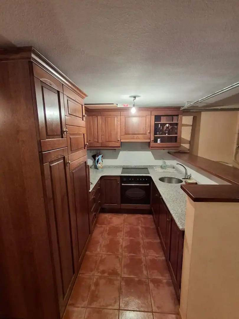 Cuina de Casa adosada en venda en Torrecilla En Cameros amb Calefacció, Parquet i Terrassa