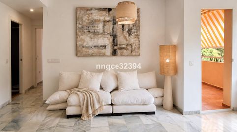 Foto 3 de Apartamento en venta en La Concha - Resina Golf, Estepona