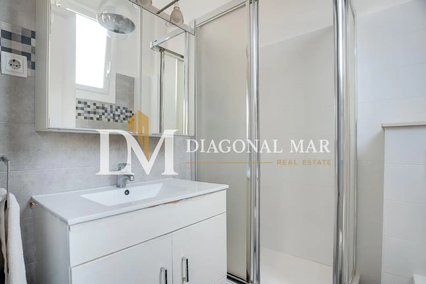 Baño de Piso en venta en Barcelona con Aire acondicionado y Alarma