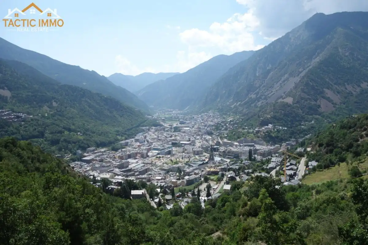 Vista exterior de Terreno en venta en Escaldes – Engordany