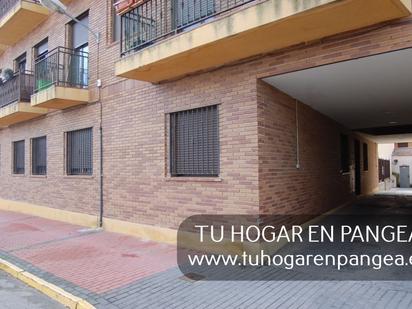 Exterior view of Flat for sale in Casarrubios del Monte  with Air Conditioner