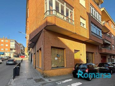 Locale commerciale in vendita a Calle Félix Hernández