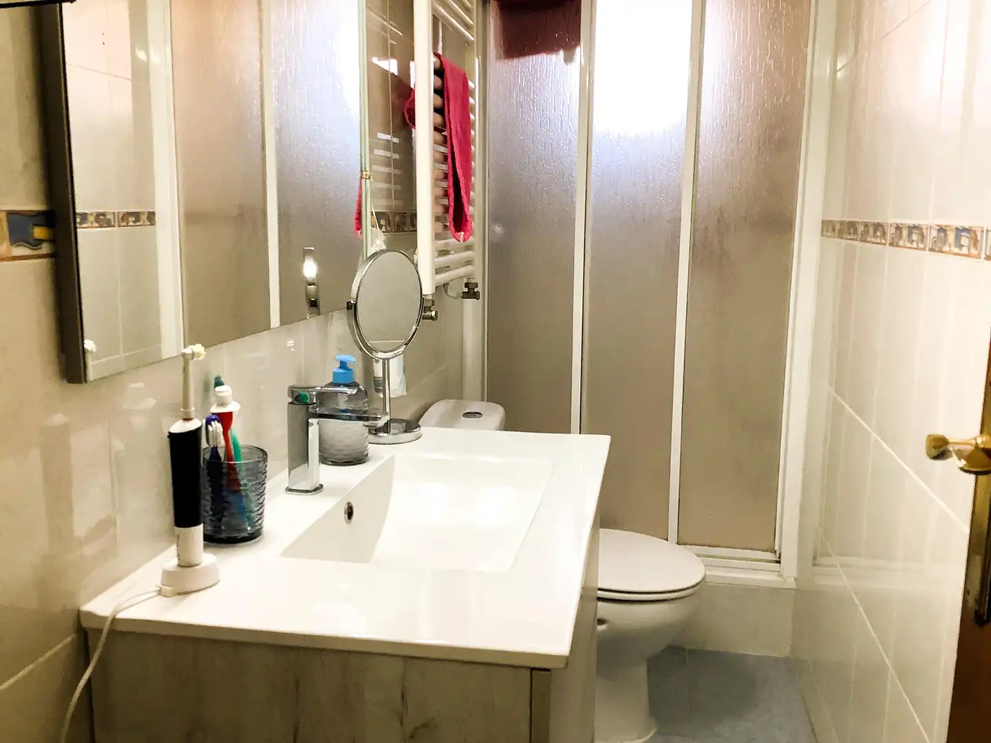 Bathroom of Flat for sale in El Masnou  with Heating and Balcony